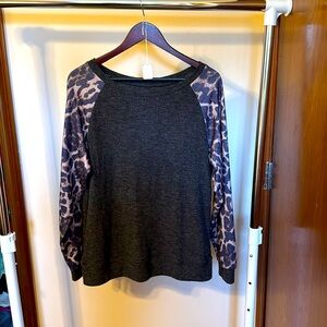 Long sleeve with cheetah print. Light weight for fall.